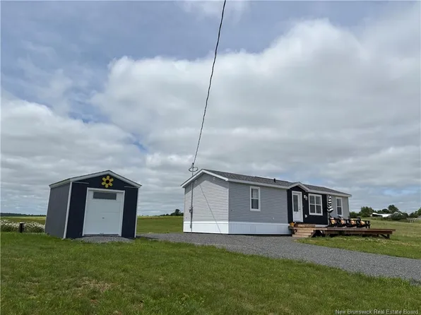 147 Otnabog Ln, Hampstead, NB E5M 0C9