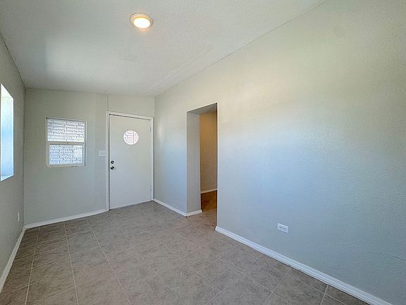 5th image of 231 Francis St #A