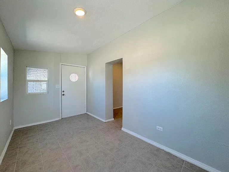 231 Francis St — Photo 21