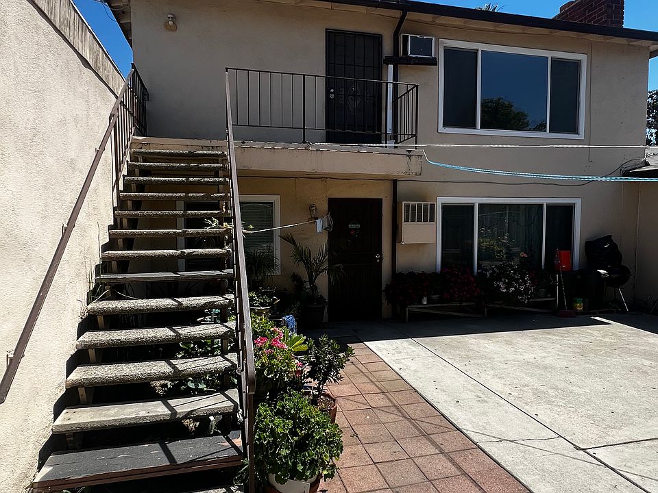 1st image of 2536 Yorkshire Way #3