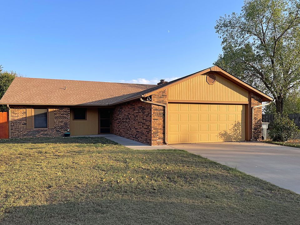 1st image of 317 Sombrero Cir