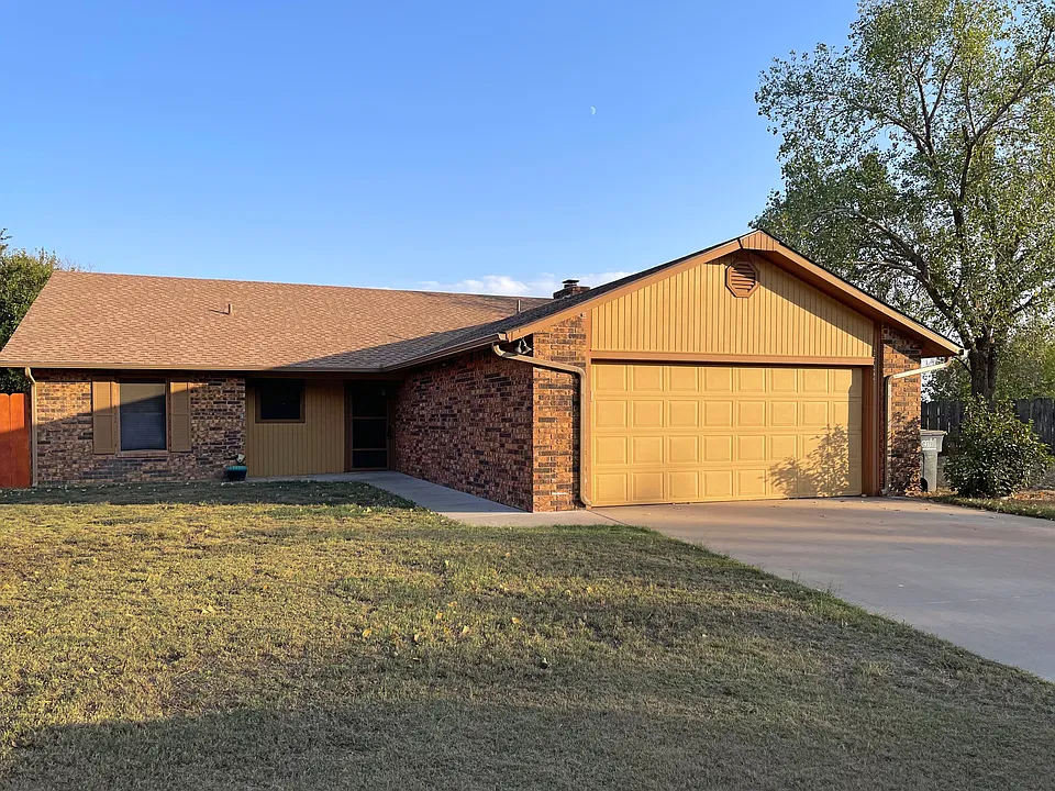 317 Sombrero Cir