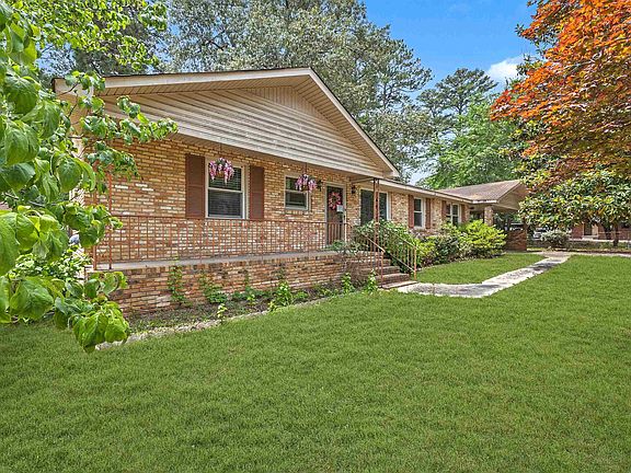 2nd image of 4100 Boxwood Dr