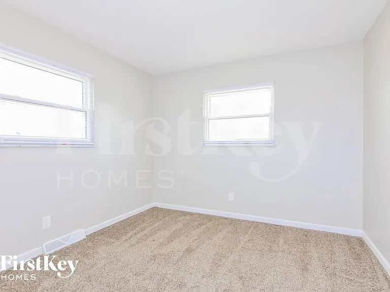 8 Oak Dr — Photo 9