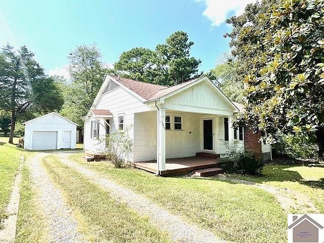 1st image of 1015 Lone Oak Rd