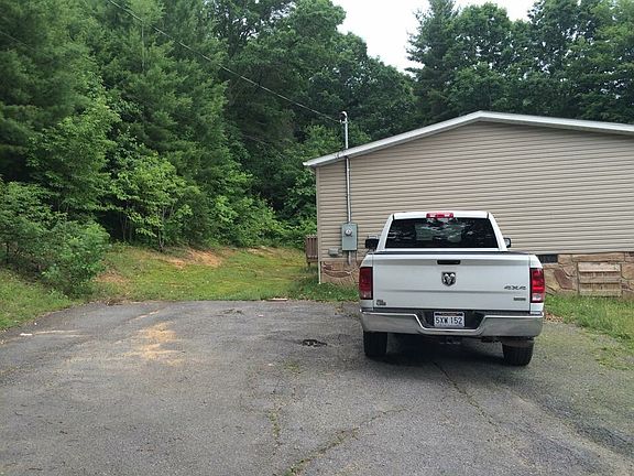 3 vehicle driveway