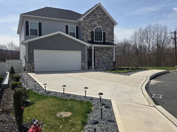 16 Anna Dr, Hanover Township, PA 18702