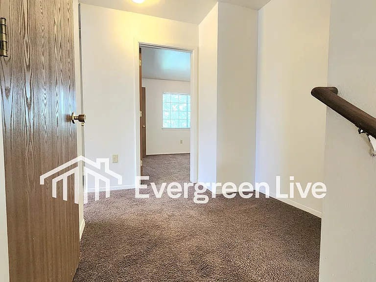 224 Raven Dr — Photo 12