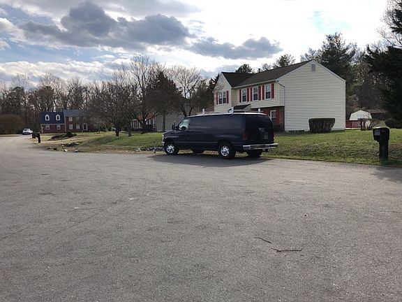 4th image of 7713 Jennifer Scott Ct