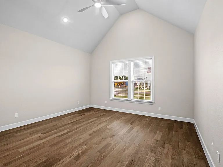 3000 Courtyard St — Photo 10