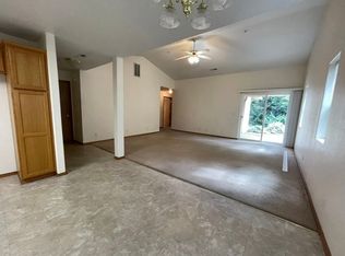 634 E Grant St, Lebanon, OR 97355