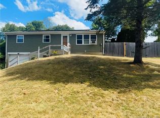 31 Beechwood Rd, Oakdale, CT 06370