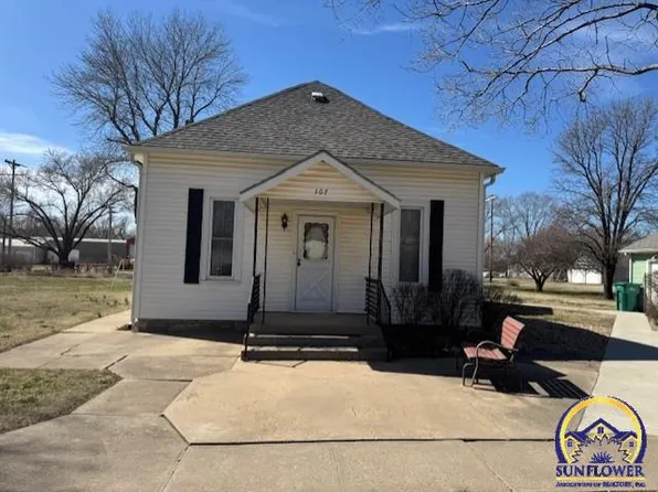 107 Topeka Ave, Paxico, KS 66526