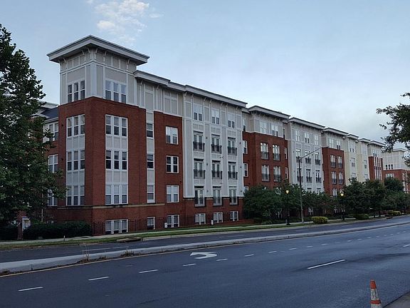2nd image of 2655 Prosperity Ave APT 342