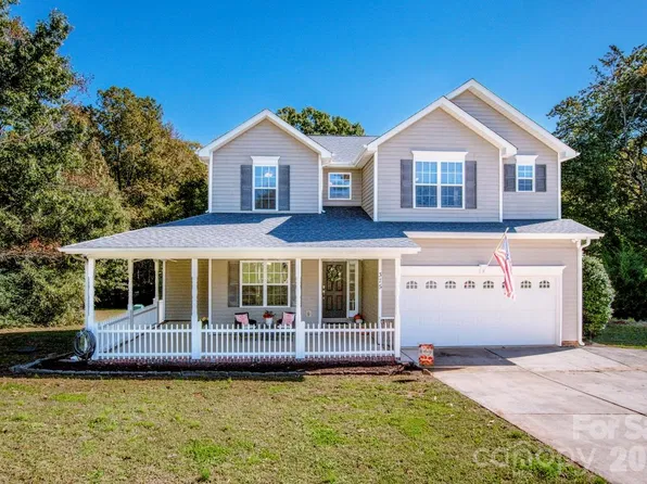 375 Brook Glen Dr, Mooresville, NC 28115