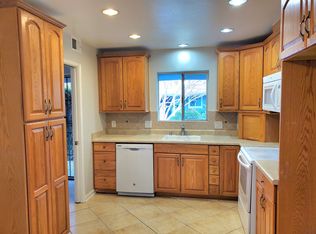 1164 E 1st St, Tustin, CA 92780