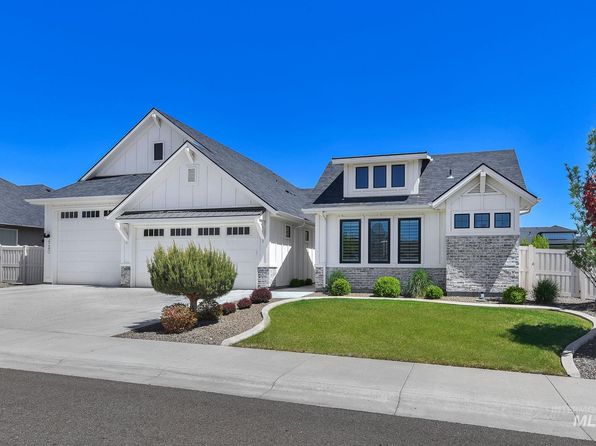 4240 S Stockenham Ave, Meridian, ID 83642