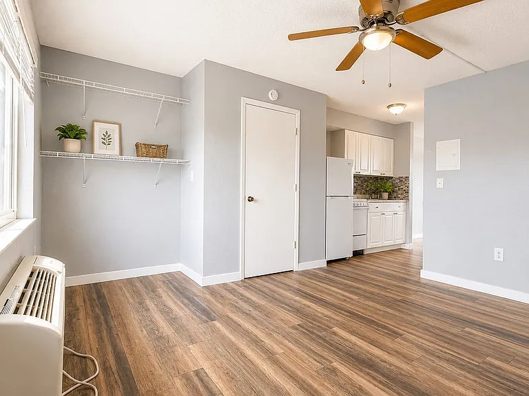 3817 Del Prado Blvd S — Photo 18