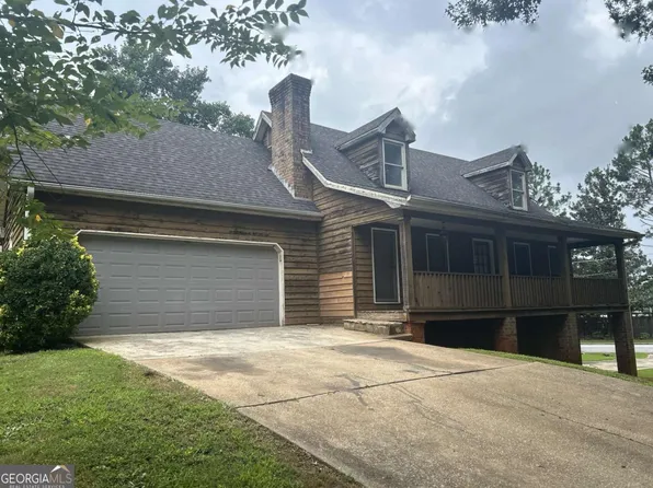 667 King Rd, Stone Mountain, GA 30088