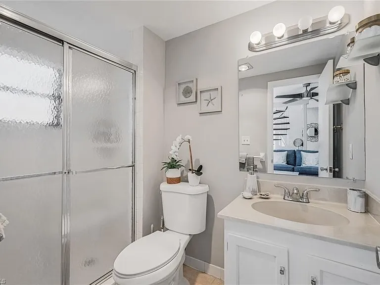 807 River Point Dr #102D — Photo 20