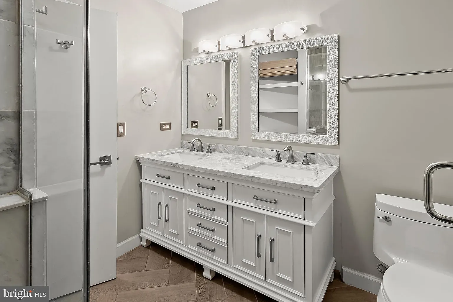 1 bed, 838 sqft, $3,250 — Photo 4