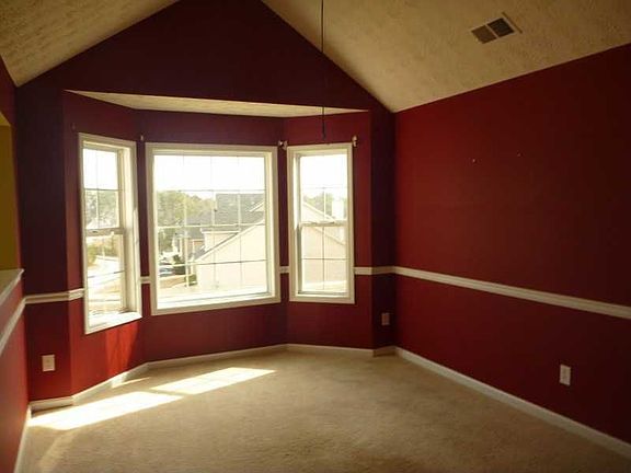 3rd image of 1955 Hillsprings Ln