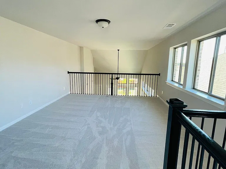 9028 Winding Creek Dr — Photo 11