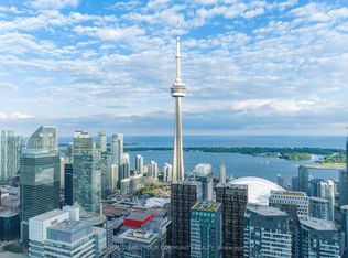 327 King St W #4702, Toronto, ON M5V 0W7