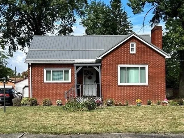 1056 Orlo St NW, Warren, OH 44485