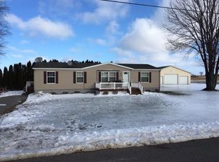 3157 Branche Rd, Cape Vincent, NY 13618