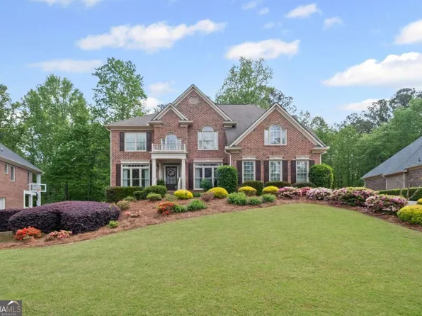 227 Cedarhurst Dr, Canton, GA 30115