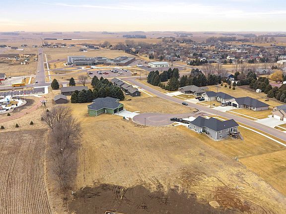 3rd image of 200 Reese Cir