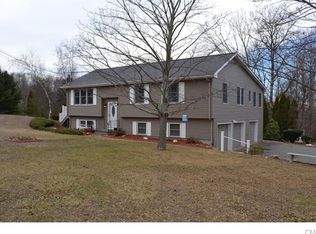 16 Essex Rd, New Milford, CT 06776