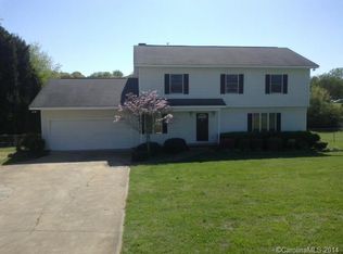 124 Charleston Dr, Mooresville, NC 28117