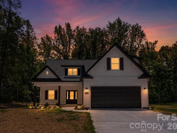 5005 Oconee Dr, Stanley, NC 28164
