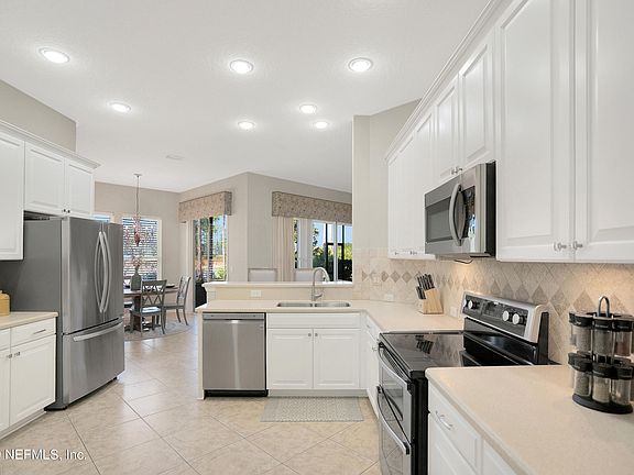 2nd image of 255 Holland Dr