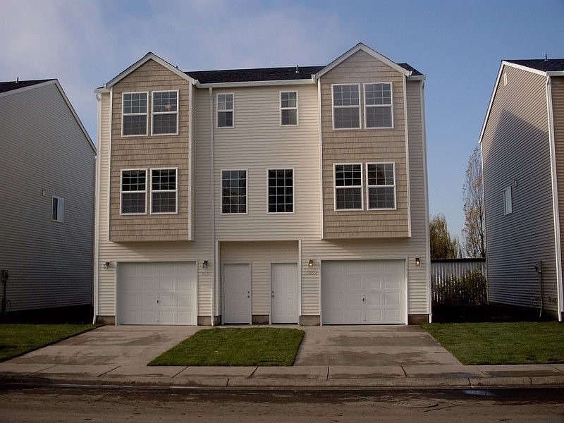 1st image of 5810 NE 135th Ave