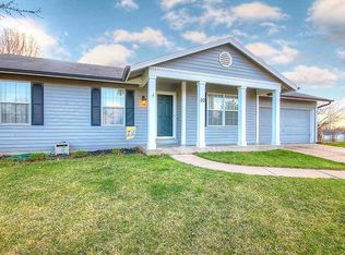 10 Shepherd Knoll Ct, Saint Peters, MO 63376