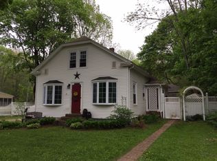 326 Chestnut Hill Rd, Millville, MA 01529