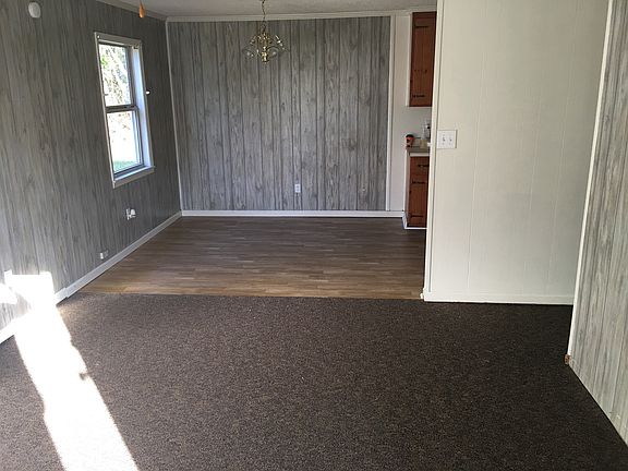 Living room/ Kitchen 