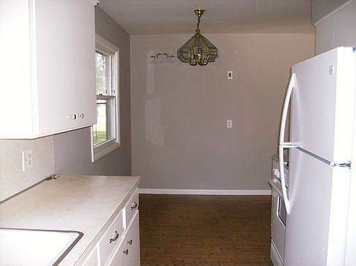 5th image of 5620 40th Ave
