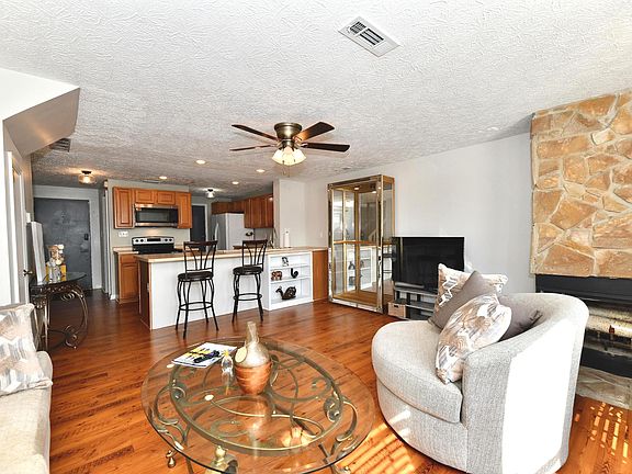 4th image of 3219 Sandpiper North Dr