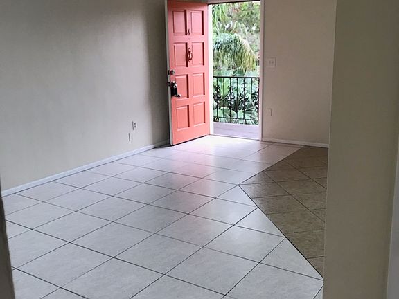 5th image of 401 S Comet Ave APT 4