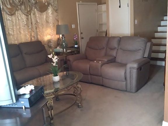 3rd image of 2263 NW 40th St
