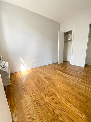 Rented by City Vista Inc | media 35