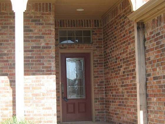 1st image of 16612 Brewster Ln
