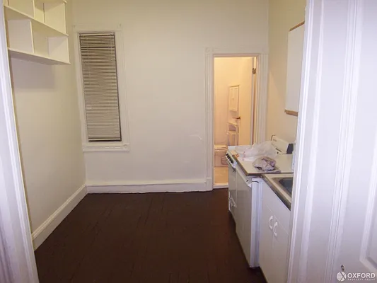 Rented by Oxford Property Group | media 13