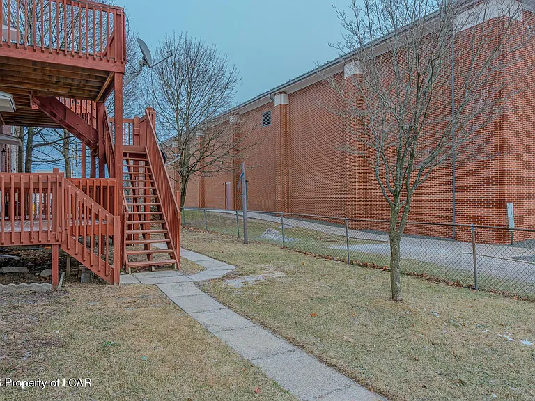 229 Ridge St #2A — Photo 2