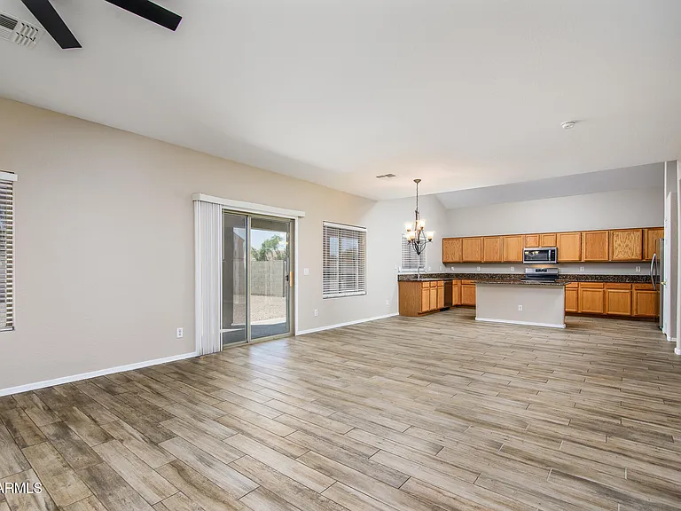 43395 W Wild Horse Trl — Photo 17