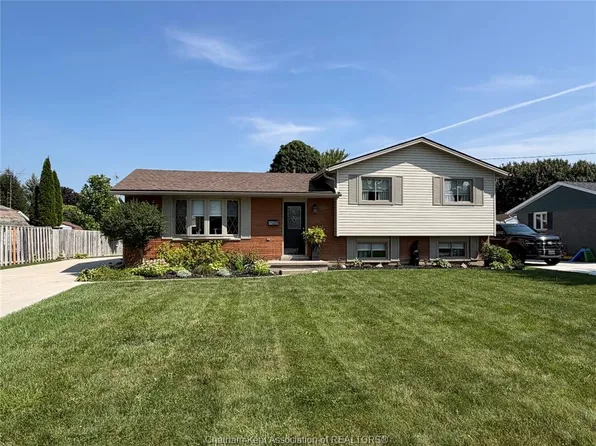 420 Linden Dr, Chatham Kent, ON N8A 4N4